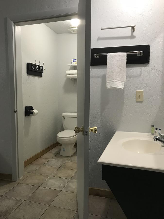 Arrowhead Point Lodge & Campground Kingston المظهر الخارجي الصورة